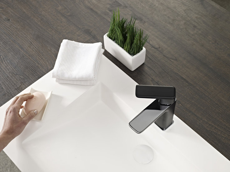 PR2187BI5651_62346120NC_FORMENTERA_WASHBASIN_MIXER_BLACK_SZ1
